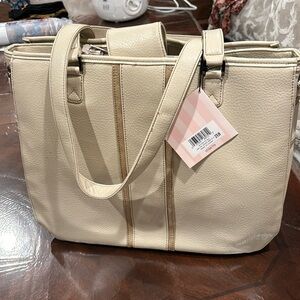 Buxton tote NWT